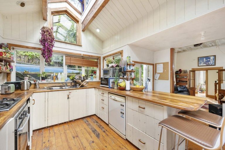 Photo of property in 75 Honiana Te Puni Street, Aro Valley, Wellington, 6021