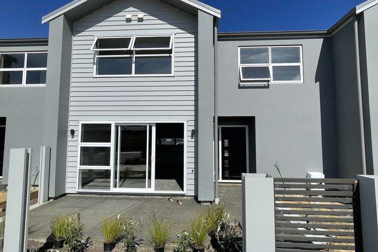 Photo of property in 20 Bluff Road, Kenepuru, Porirua, 5022