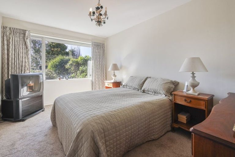 Photo of property in 3 Rachel Place, Avonhead, Christchurch, 8042