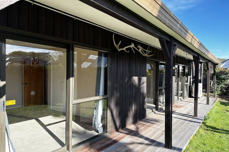 Photo of property in 1/63 Beachville Road, Redcliffs, Christchurch, 8081