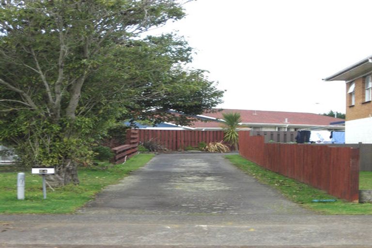 Photo of property in 24 Barnhill Crescent, Pahurehure, Papakura, 2113