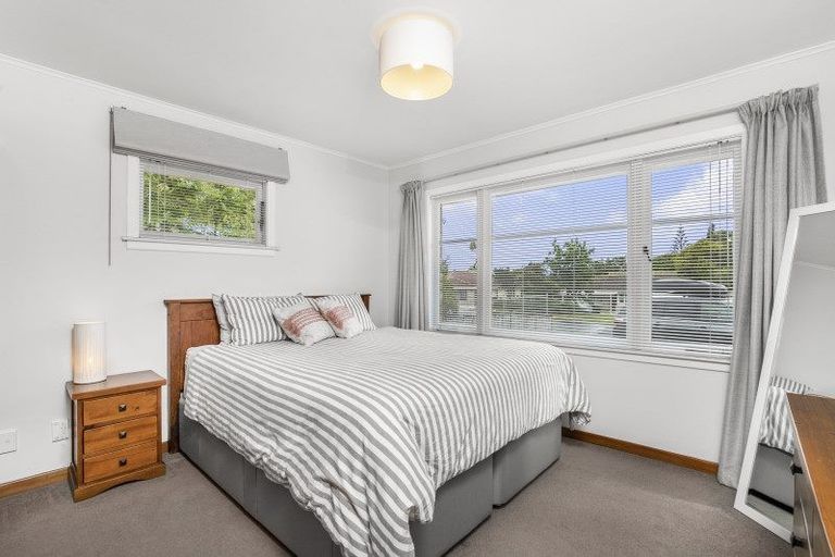 Photo of property in 16 Jennifer Place, Papatoetoe, Auckland, 2025