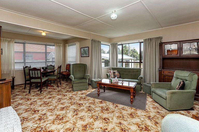 Photo of property in 49 Wrantage Street, Westown, New Plymouth, 4310