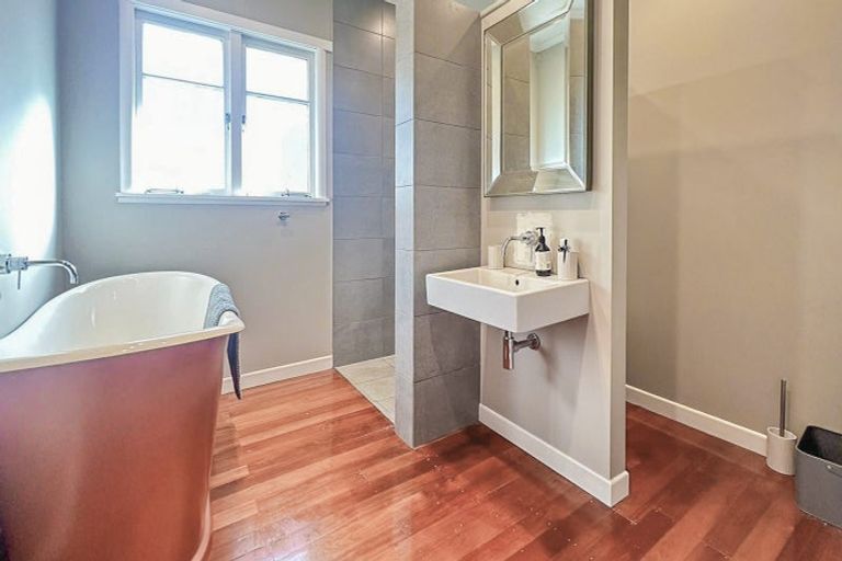 Photo of property in 6 Ridout Street, Maeroa, Hamilton, 3200