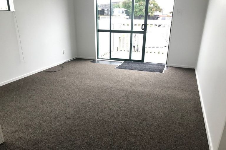 Photo of property in 1/26 Plunket Avenue, Papatoetoe, Auckland, 2104