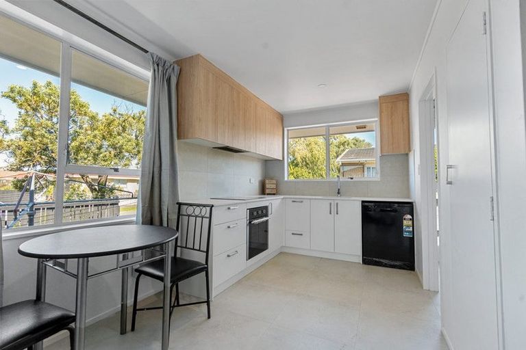 Photo of property in 1/39 Chipping Lane, Redwood, Christchurch, 8051