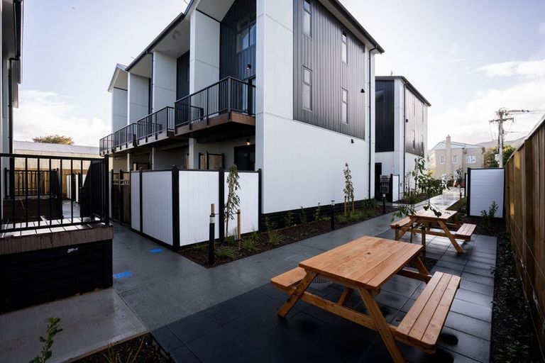 Photo of property in 2/41 Collingwood Street, Waterloo, Lower Hutt, 5011