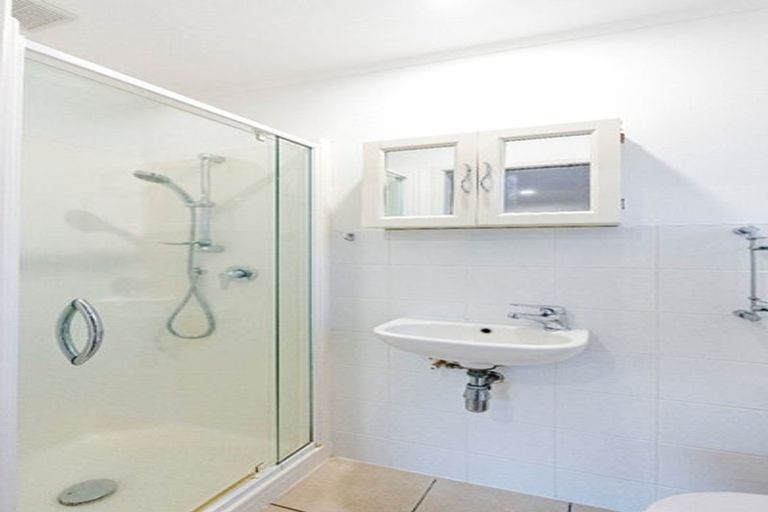 Photo of property in 79 Stapleford Crescent, Browns Bay, Auckland, 0630