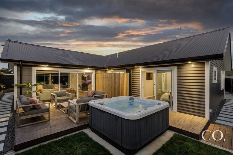 Photo of property in 28 Araroa Place, Papamoa Beach, Papamoa, 3118