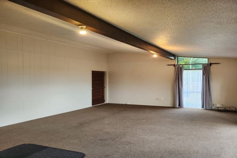 Photo of property in 10 Cedar Place, Owhata, Rotorua, 3010