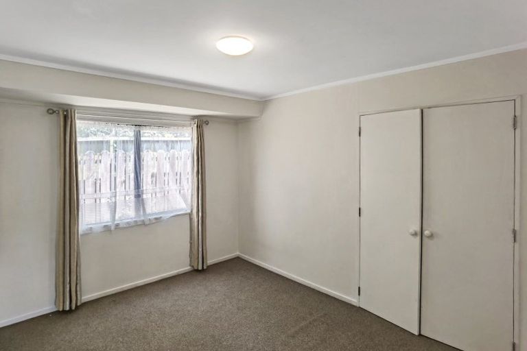 Photo of property in 6 Vesca Place, Golflands, Auckland, 2013