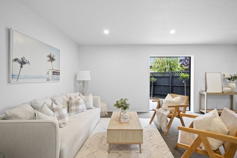 Photo of property in 1/152b Beach Road, North New Brighton, Christchurch, 8083