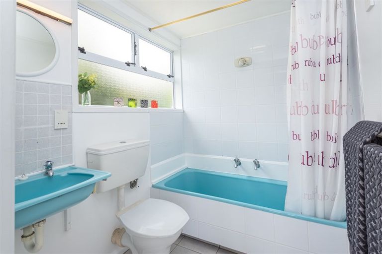 Photo of property in 6 Madeley Road, Mount Pleasant, Christchurch, 8081