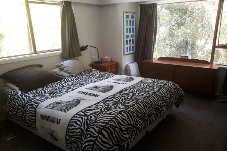 Photo of property in 24 Heaton Grove, Chatswood, Auckland, 0626