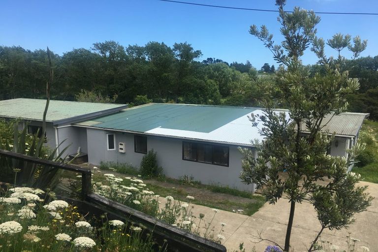 Photo of property in 695 State Highway 16, Kumeu, 0891