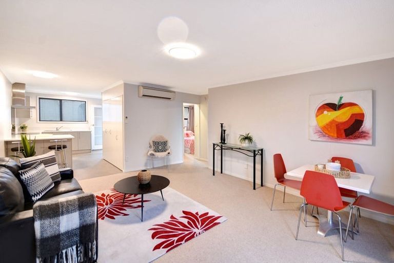 Photo of property in 123d Macandrew Road, South Dunedin, Dunedin, 9012