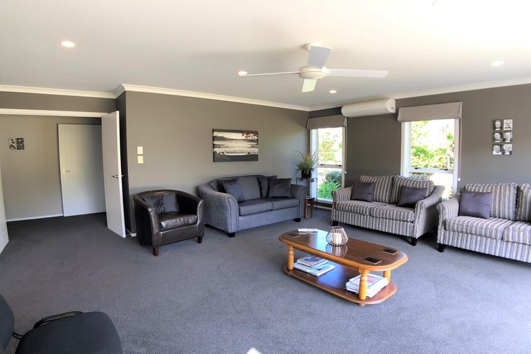 Photo of property in 40 Edkins Road, Kerikeri, 0230