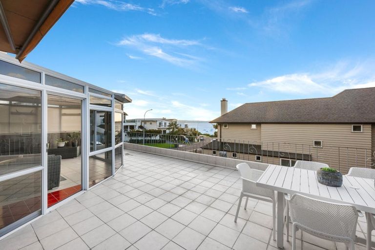 Photo of property in 2/9 Takutai Avenue, Bucklands Beach, Auckland, 2012
