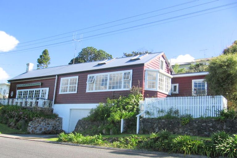 Photo of property in 140 Beach Road, Onerahi, Whangarei, 0110