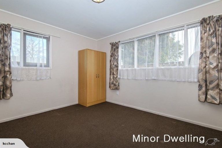 Photo of property in 10 Kitewao Street, Northcote, Auckland, 0627