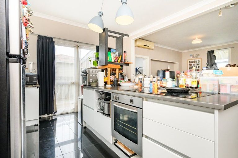 Photo of property in 18 Fairs Road, Milson, Palmerston North, 4414