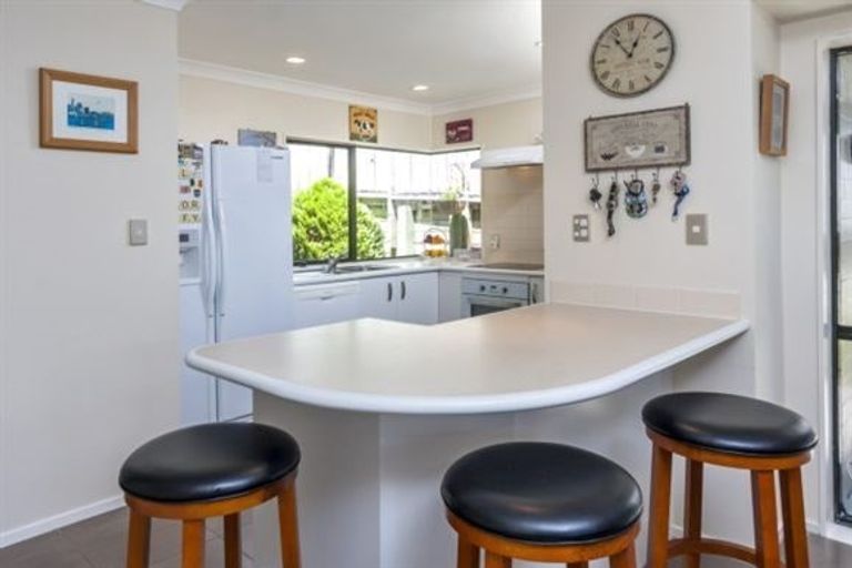 Photo of property in 1/19 Simmental Crescent, Somerville, Auckland, 2014
