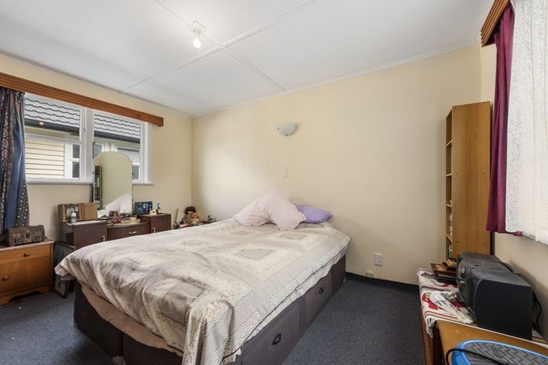 Photo of property in 18 Sheridan Crescent, Trentham, Upper Hutt, 5018