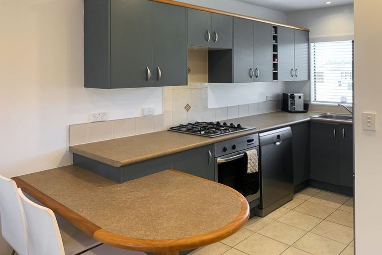 Photo of property in 10 Puma Drive, Golflands, Auckland, 2013