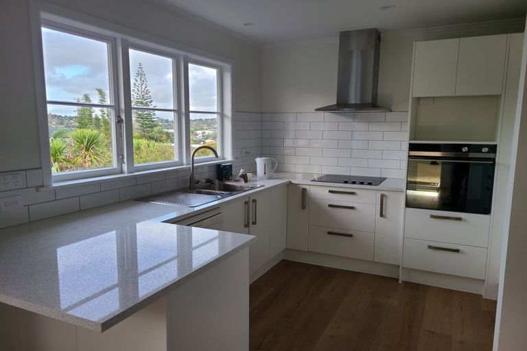 Photo of property in 8a Matama Road, Glen Eden, Auckland, 0602