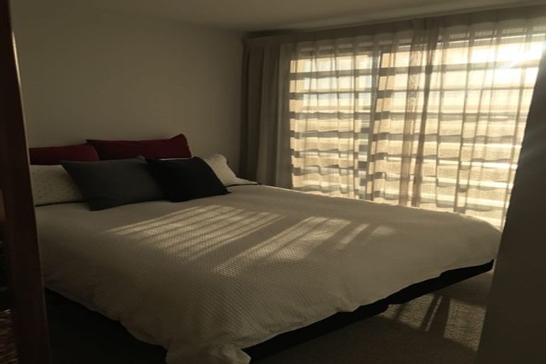 Photo of property in 9 Glenae Lane, Hobsonville, Auckland, 0618