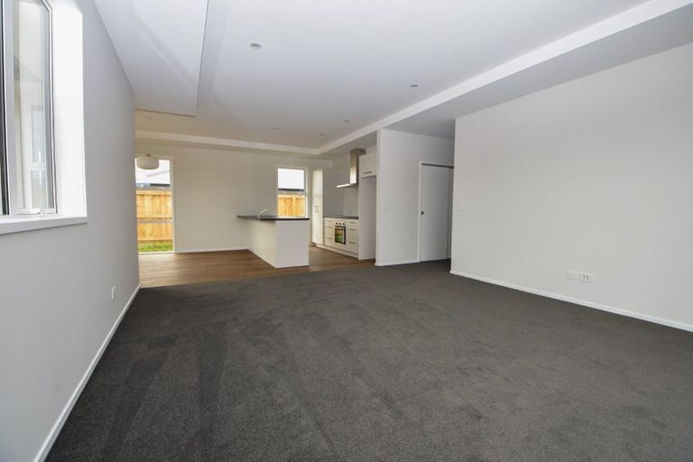 Photo of property in 14 Kakariki Crescent, Carterton, 5713