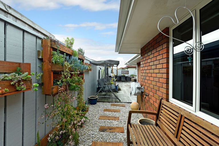 Photo of property in 28 Coleridge Place, Stoke, Nelson, 7011