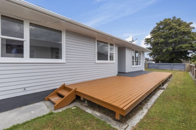 Photo of property in 42 Kashmir Avenue, Clouston Park, Upper Hutt, 5018