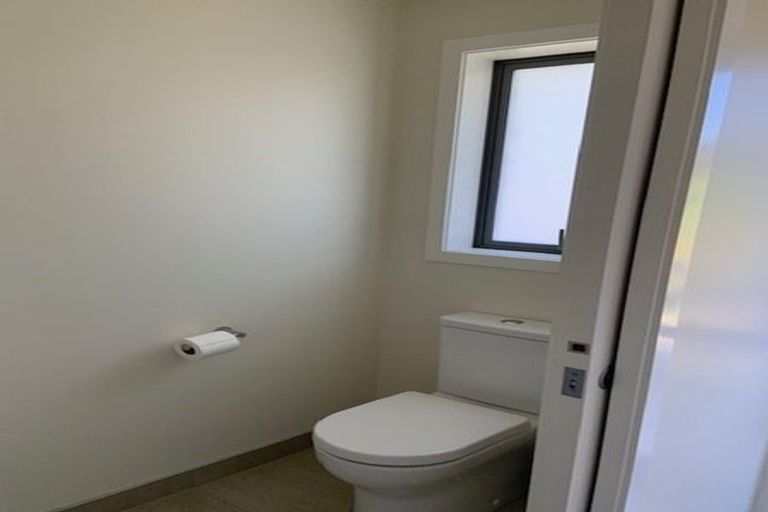 Photo of property in 51-53 Shaw Road, Oratia, Auckland, 0604