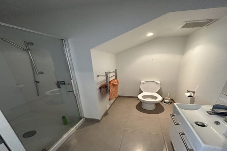 Photo of property in 1/17 De Luen Avenue, Tindalls Beach, Whangaparaoa, 0930