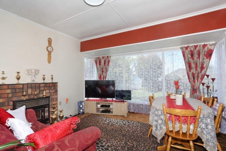 Photo of property in 18 Blackwell Street, Marton, 4710