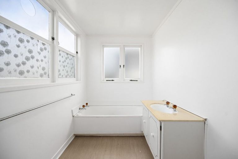 Photo of property in 41 Lake Crescent, Hamilton Lake, Hamilton, 3204