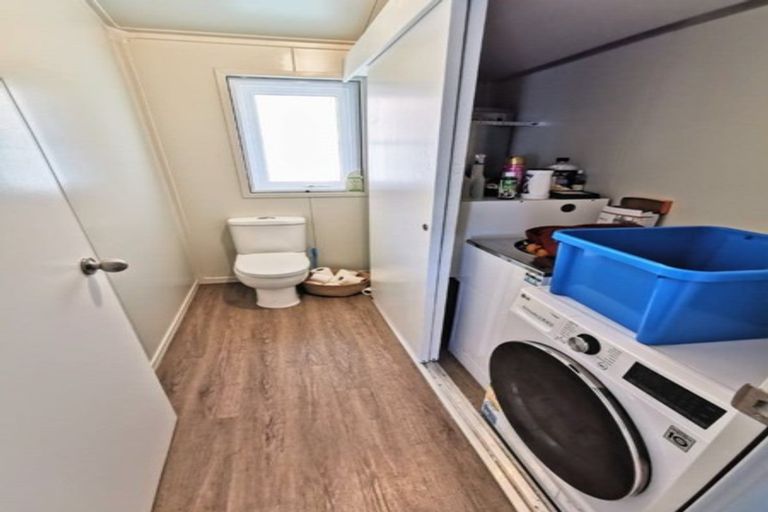 Photo of property in 10 Karaka Street, Castlecliff, Whanganui, 4501