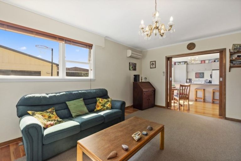 Photo of property in 23 Holyoake Crescent, Avalon, Lower Hutt, 5011