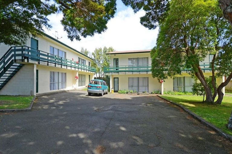 Photo of property in 4/12 Wood Street, Wallaceville, Upper Hutt, 5018