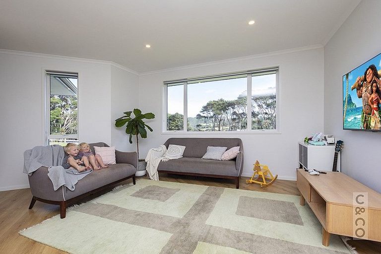 Photo of property in 1293 Old North Road, Helensville, 0875