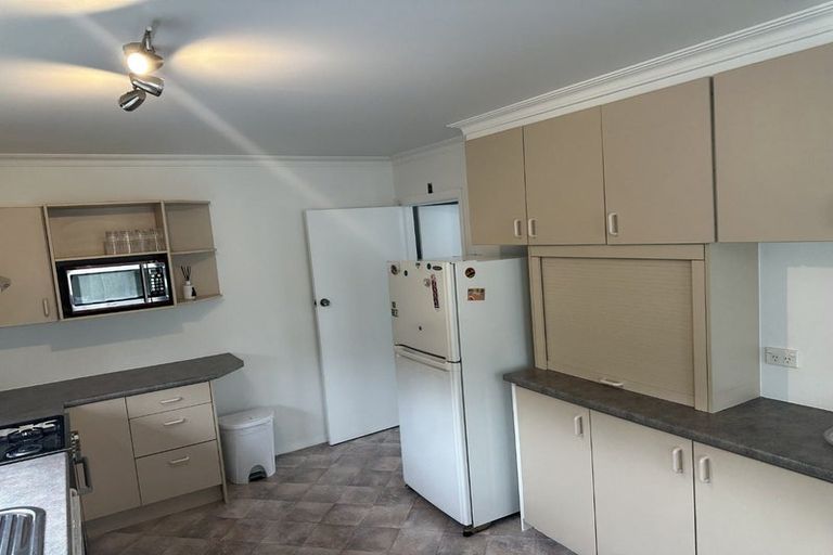 Photo of property in 1 Dorset Street, Picton, 7220