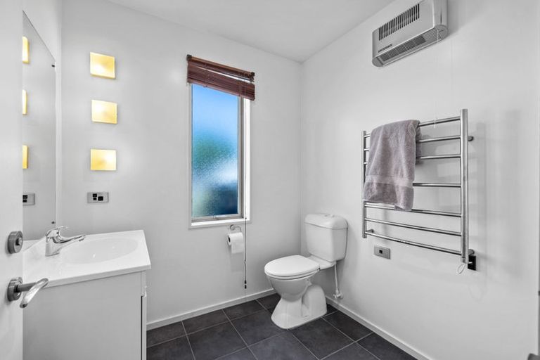 Photo of property in 1 Iti Place, Parklands, Christchurch, 8083