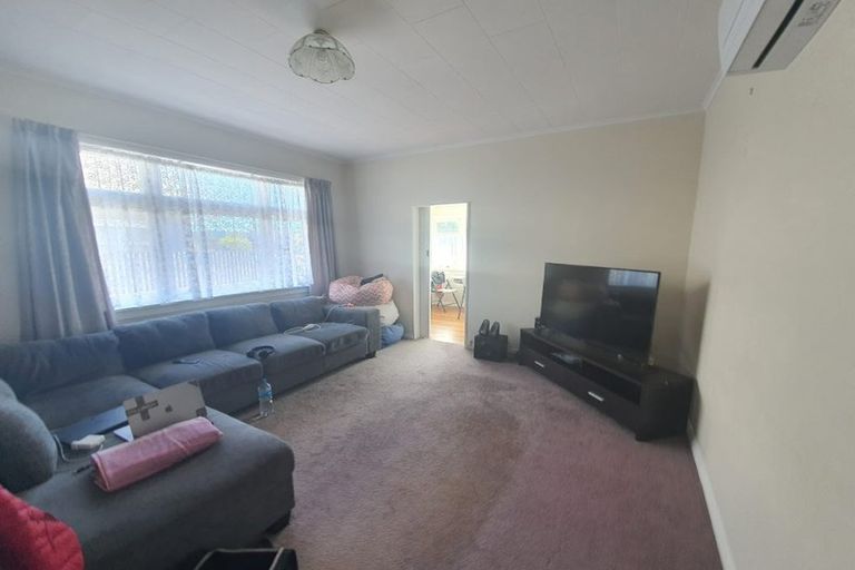 Photo of property in 64 Kauri Street, Miramar, Wellington, 6022