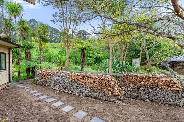 Photo of property in 76 Parenga Road, Hautere, Otaki, 5582