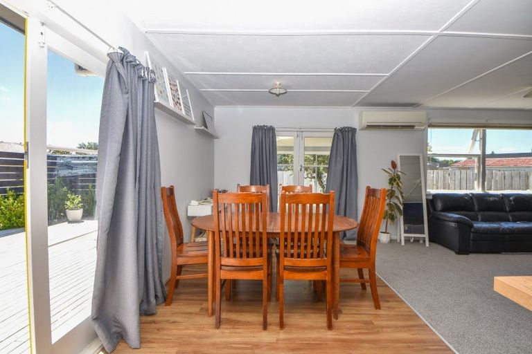 Photo of property in 10 Fairbrother Street, Carterton, 5713