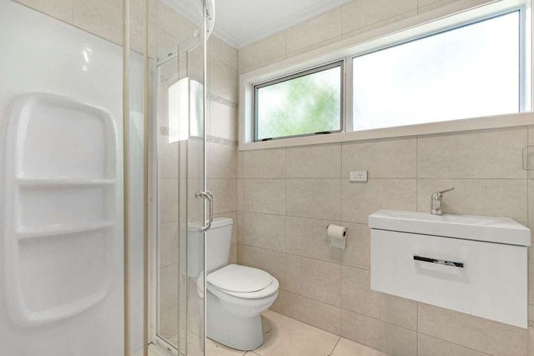 Photo of property in 35 Adams Road, Thornton Bay, Thames, 3575