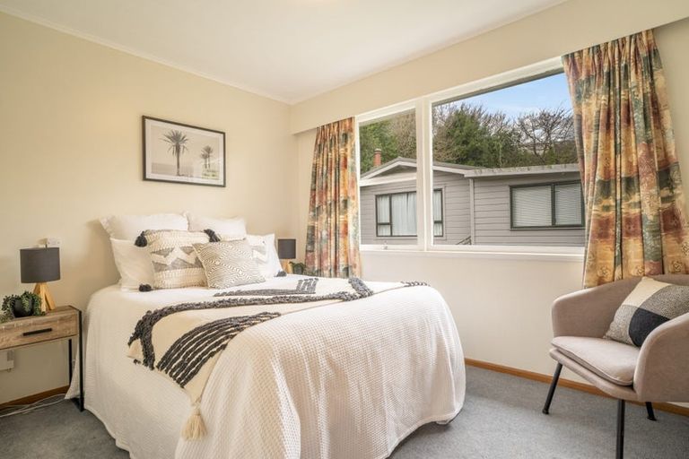 Photo of property in 3 South Street, Tawa, Wellington, 5028