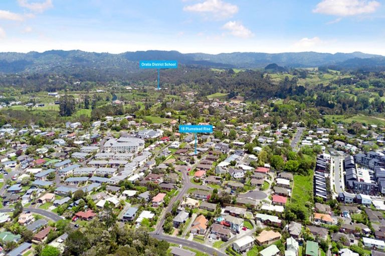 Photo of property in 18 Plumstead Rise, Glen Eden, Auckland, 0602