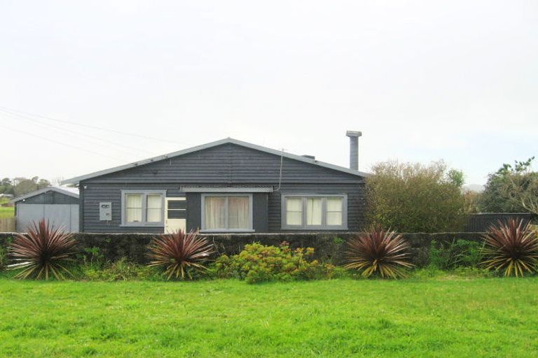 Photo of property in 1 Hospital Road, Te Kopuru, 0391